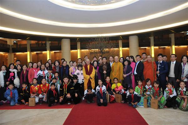 Партия и государство продолжат удедять внимание заботе и защите детей